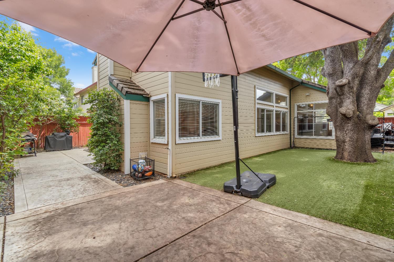 124 Sutcliffe Circle