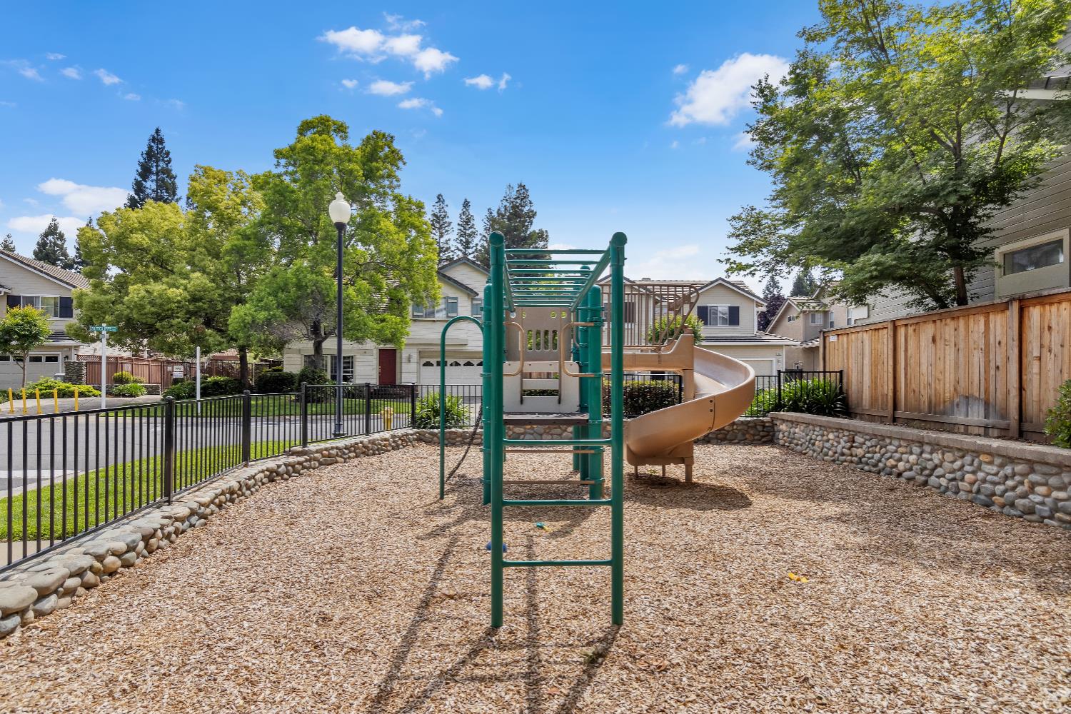 124 Sutcliffe Circle