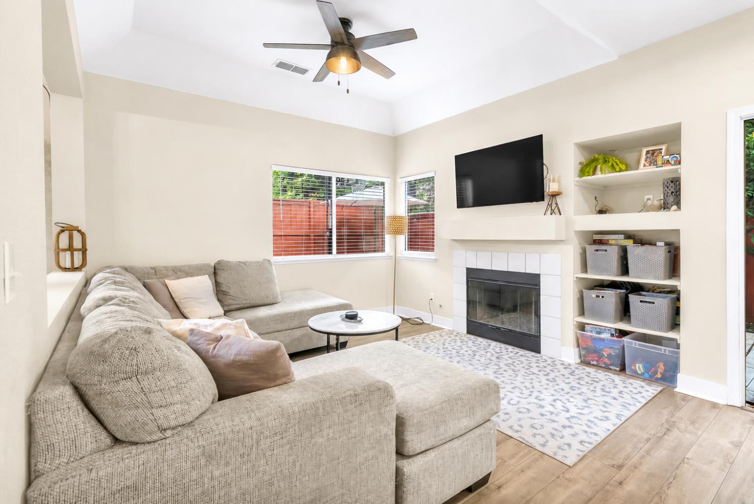 124 Sutcliffe Circle