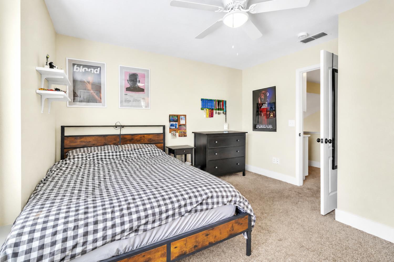 124 Sutcliffe Circle