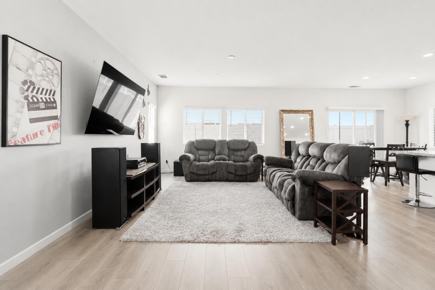 3807 Sunsetparke Way