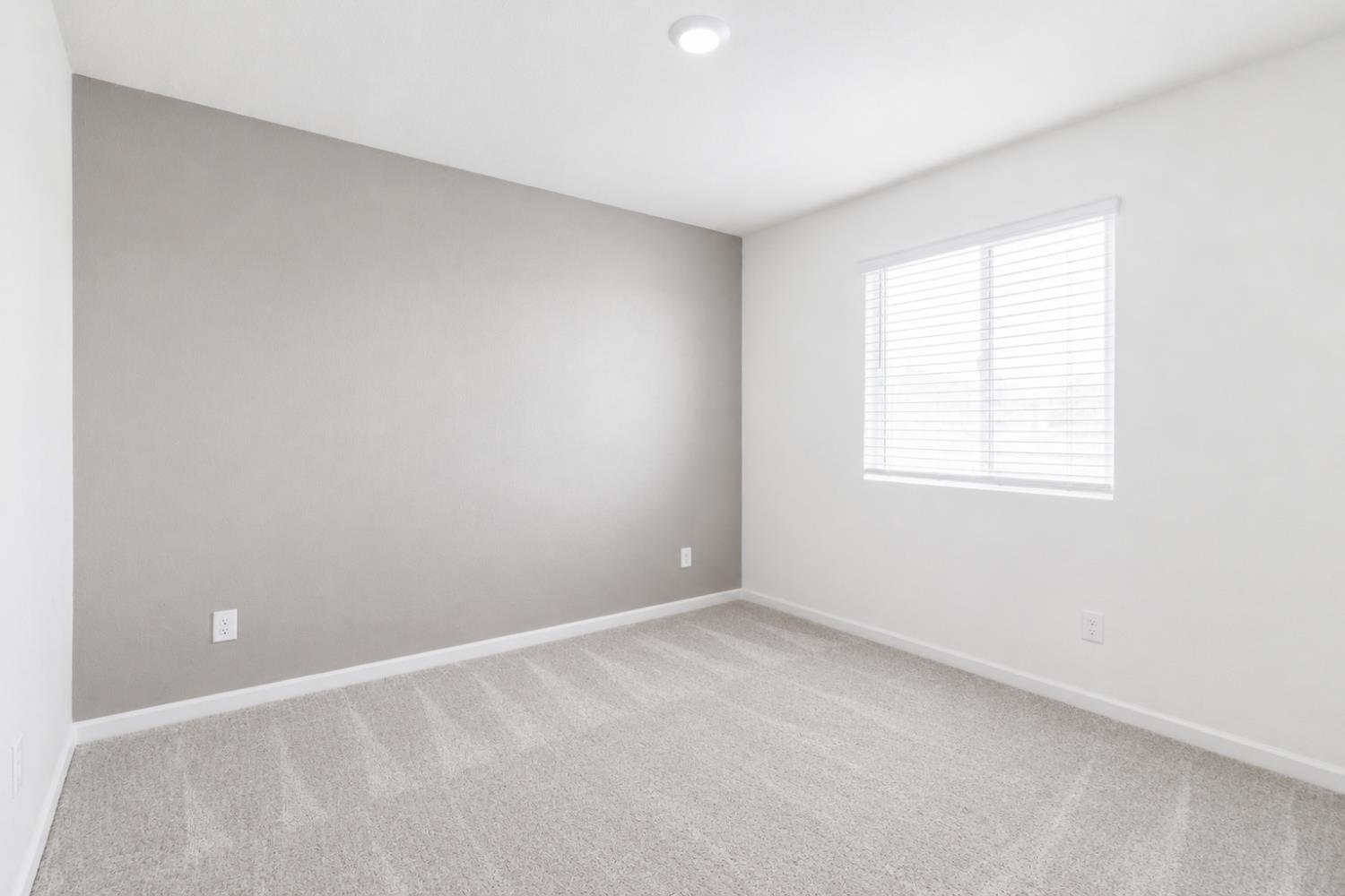 3807 Sunsetparke Way