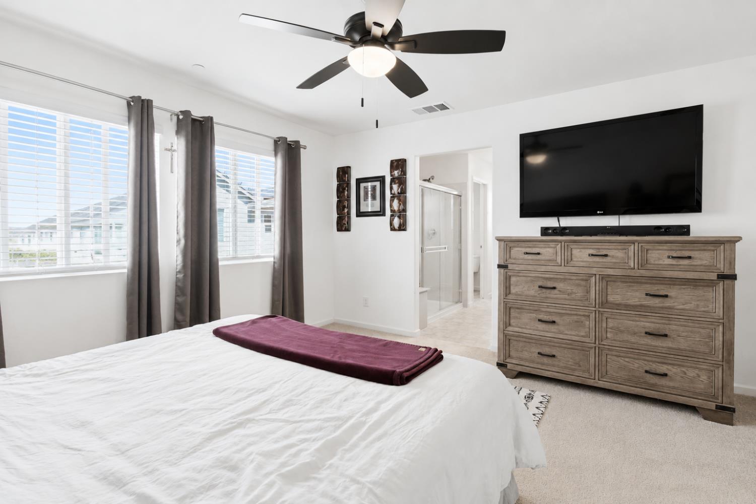 3807 Sunsetparke Way