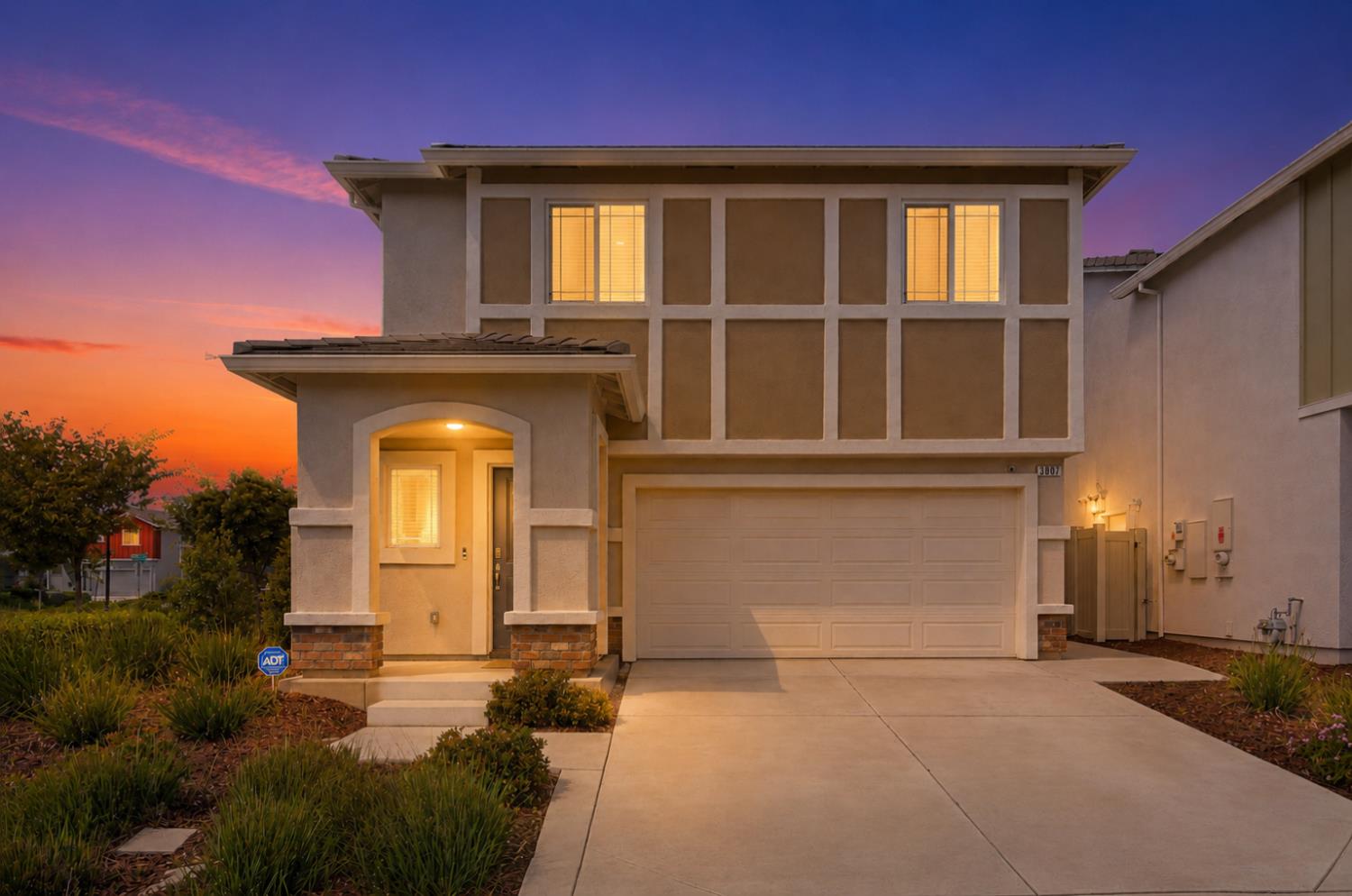 3807 Sunsetparke Way