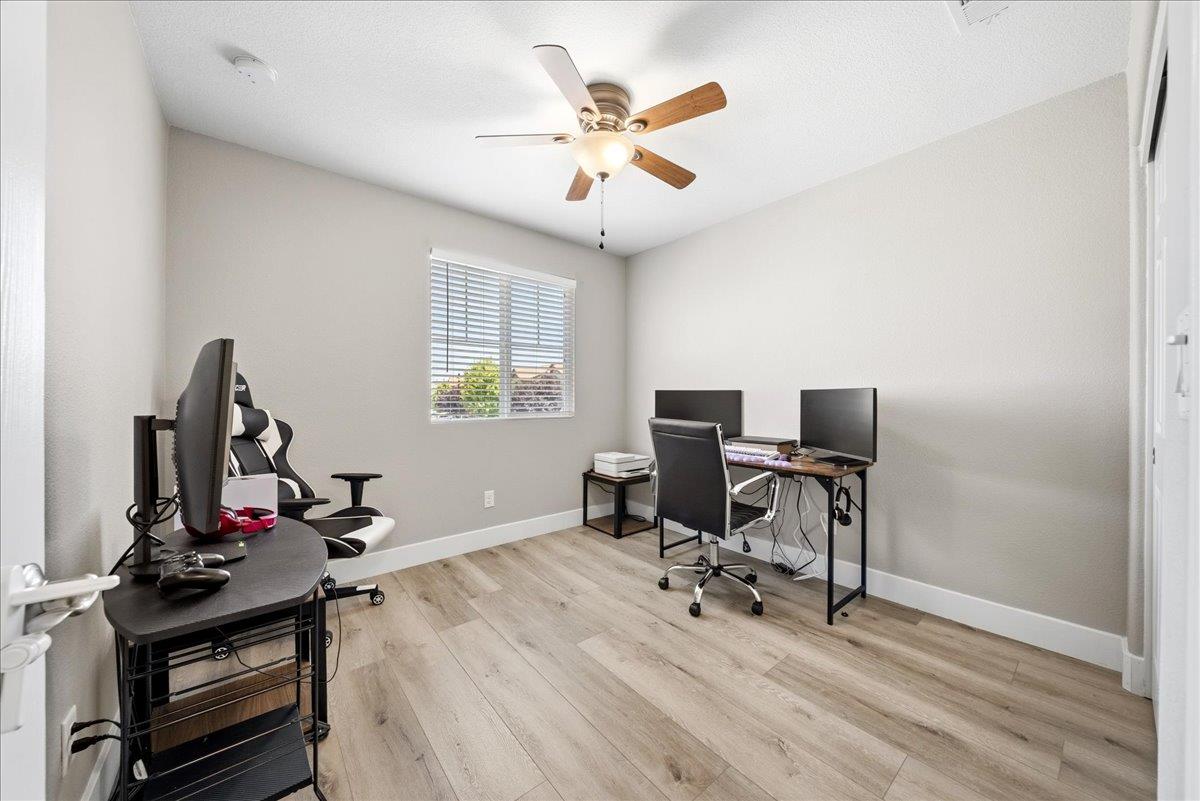 4325 Gentry Way