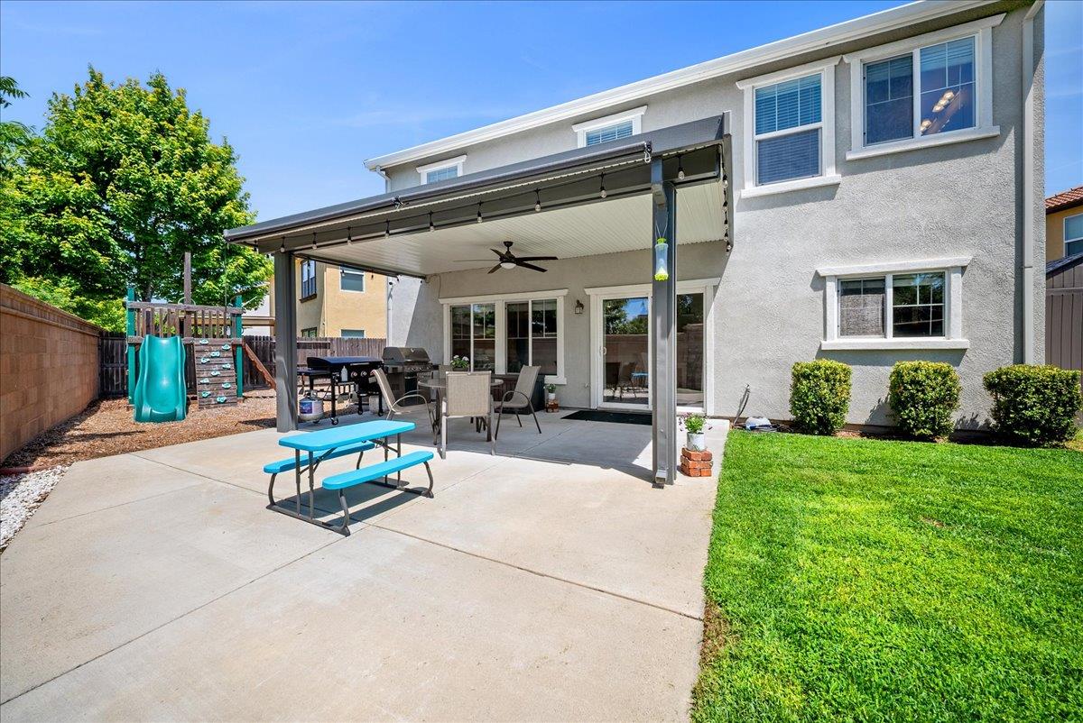 4325 Gentry Way