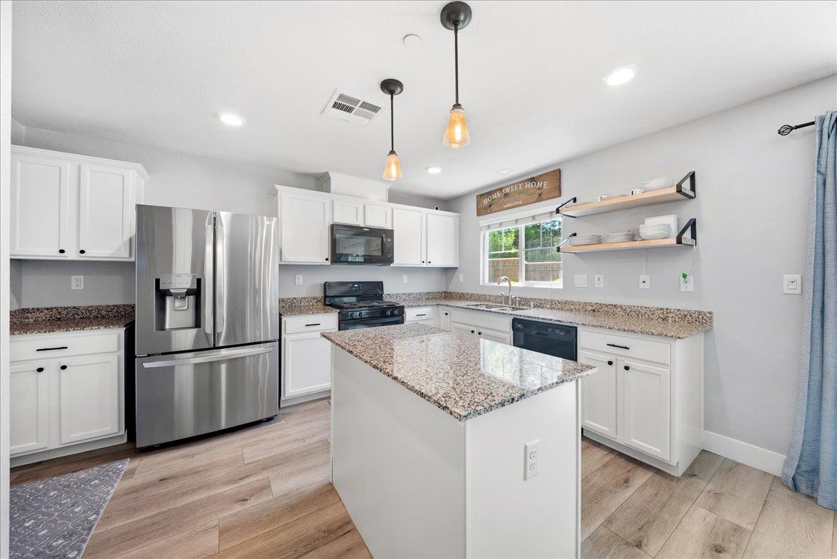 4325 Gentry Way