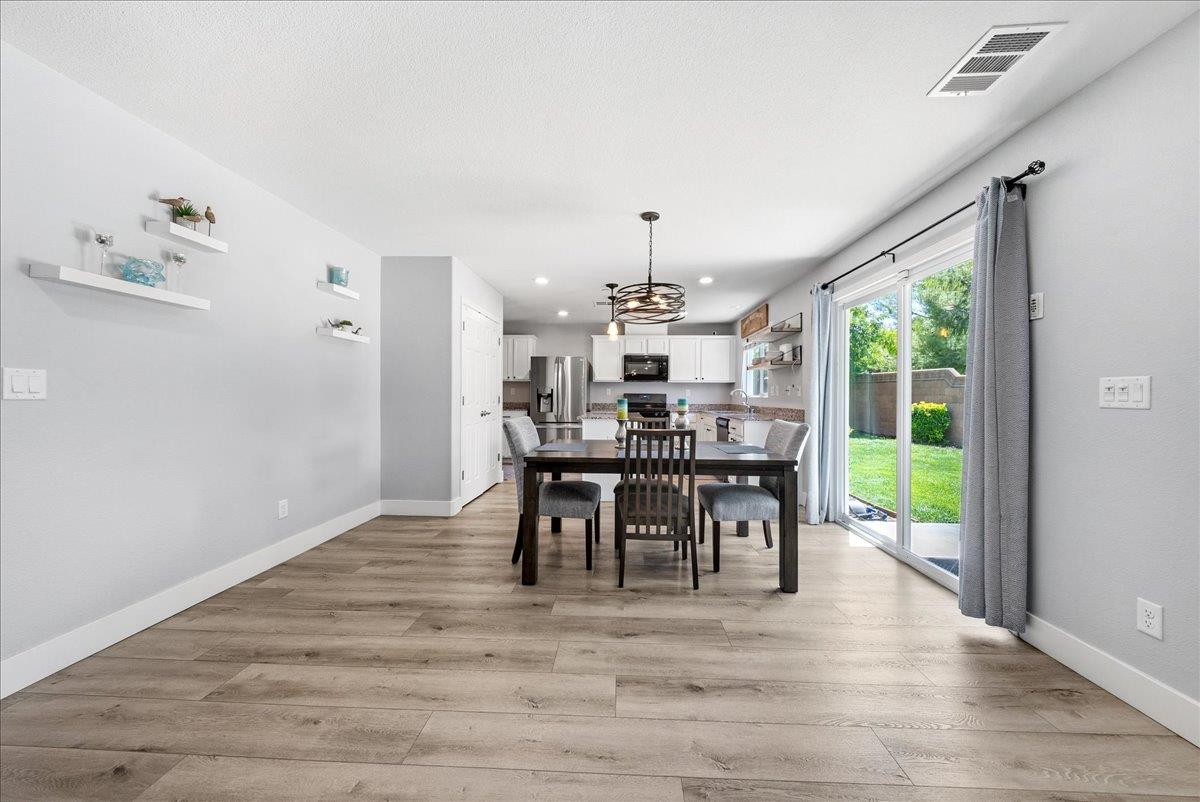 4325 Gentry Way