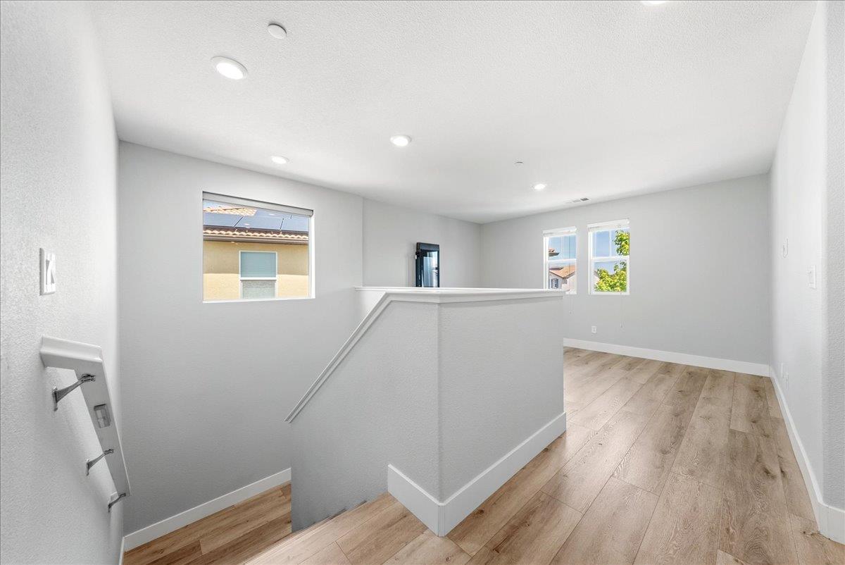 4325 Gentry Way
