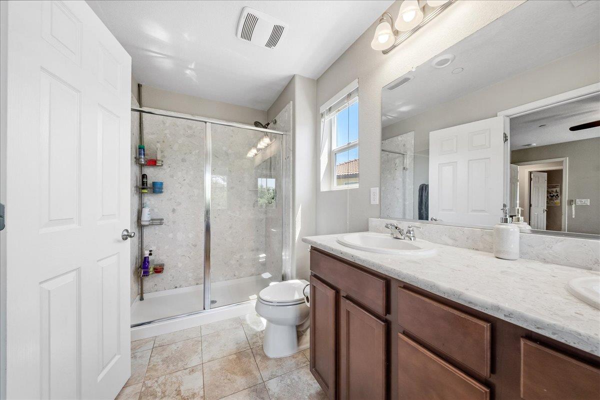 4325 Gentry Way