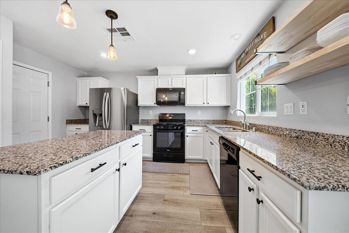 4325 Gentry Way