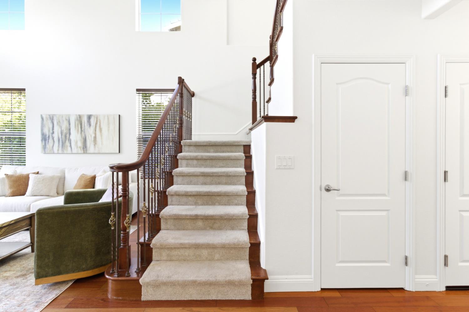 1892 Loring Lane