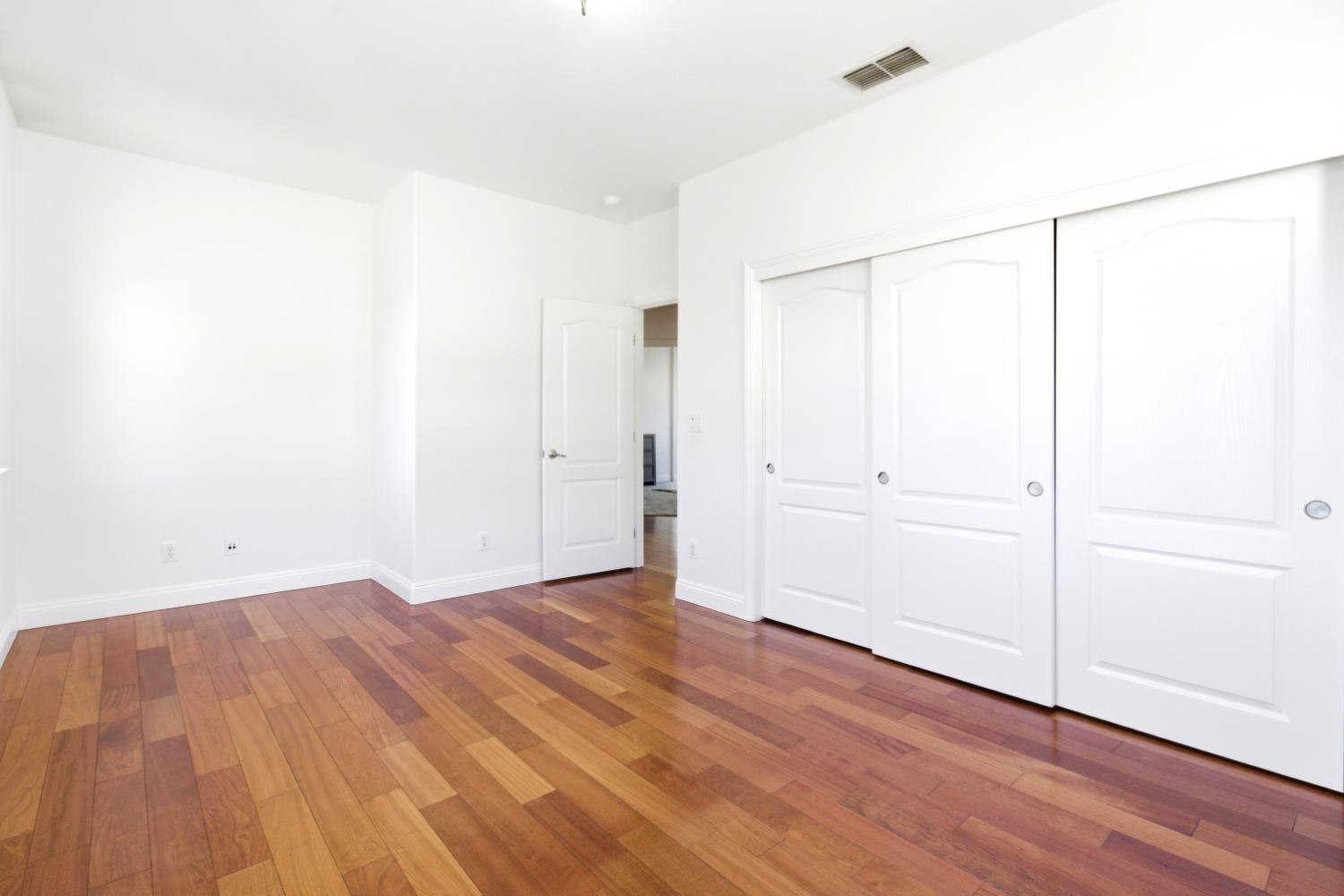 1892 Loring Lane