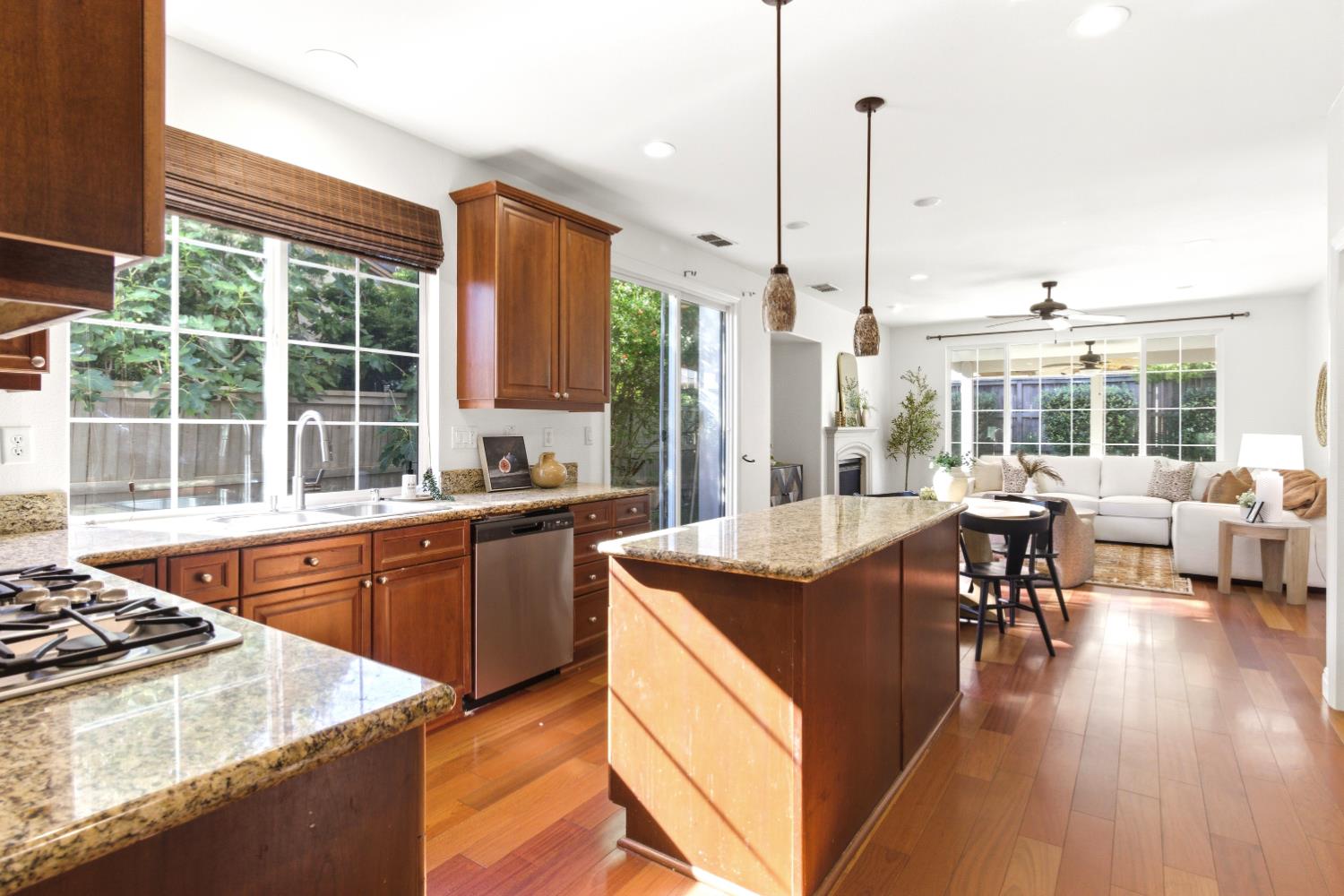 1892 Loring Lane