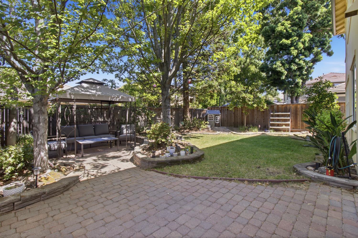 7140 Roycroft Drive