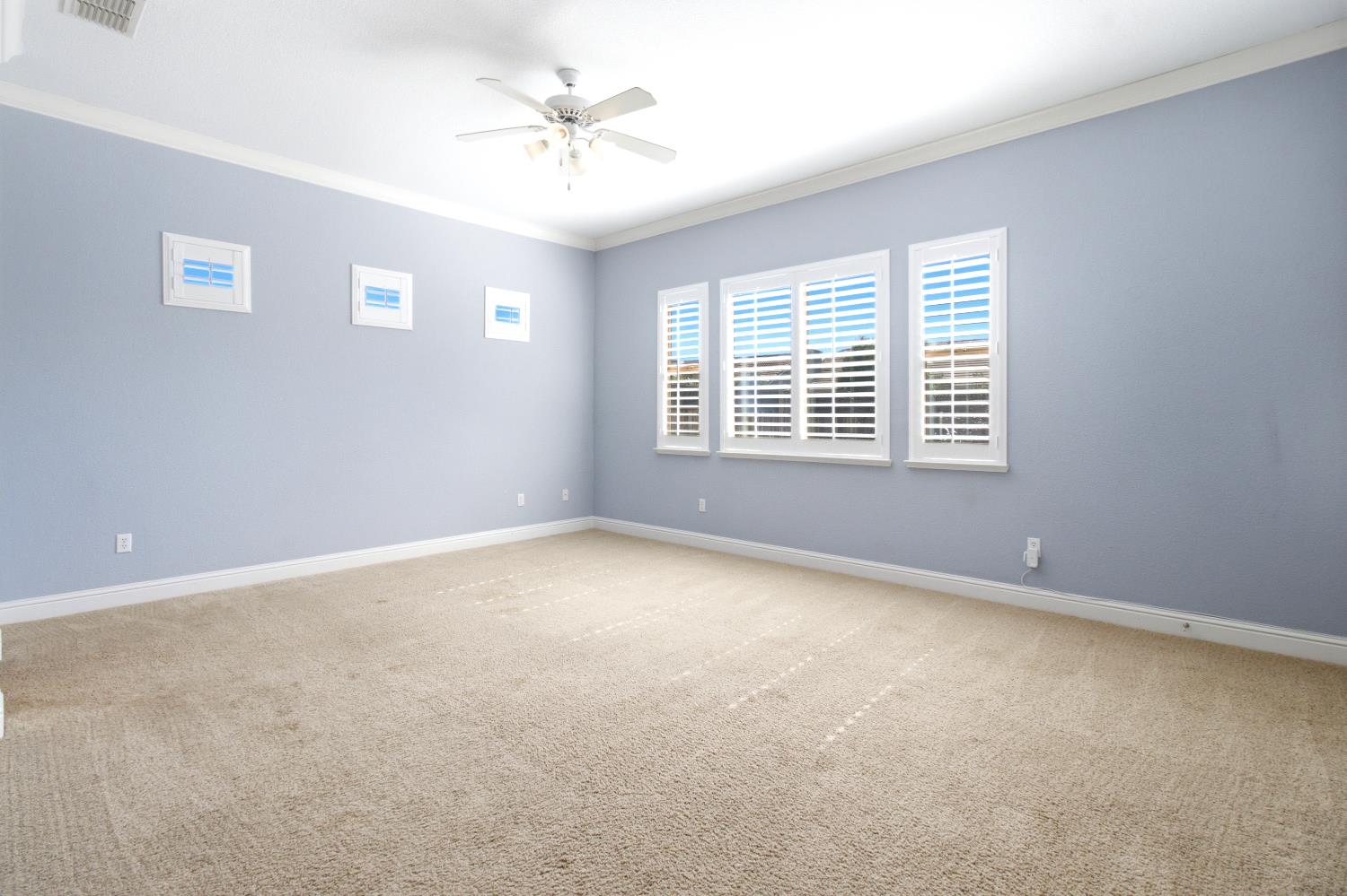 5600 Peach Tree Drive