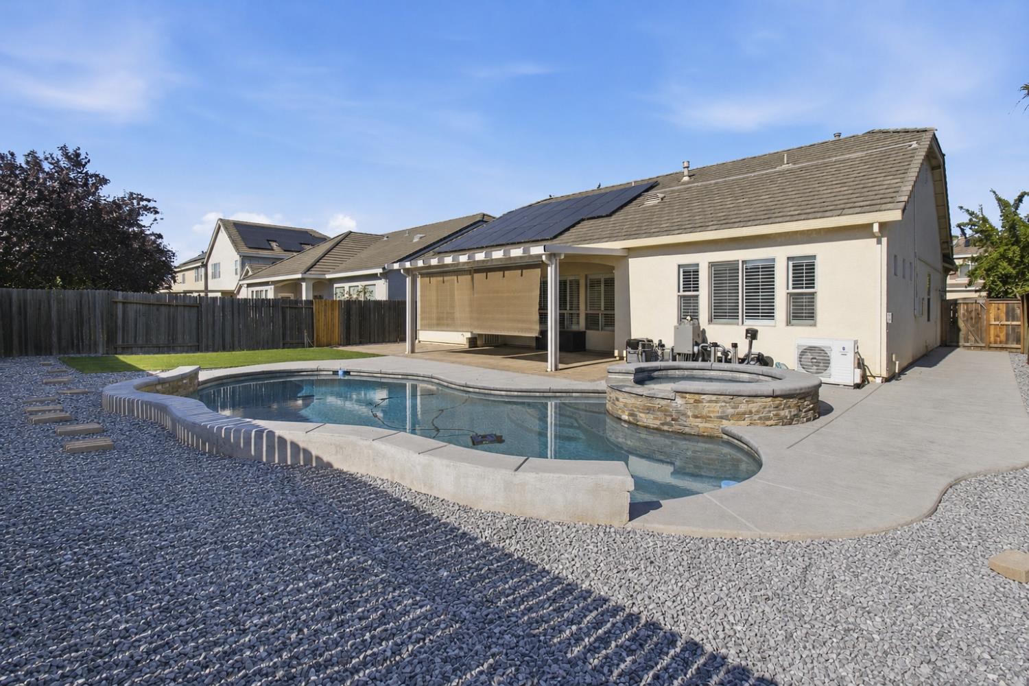 5600 Peach Tree Drive