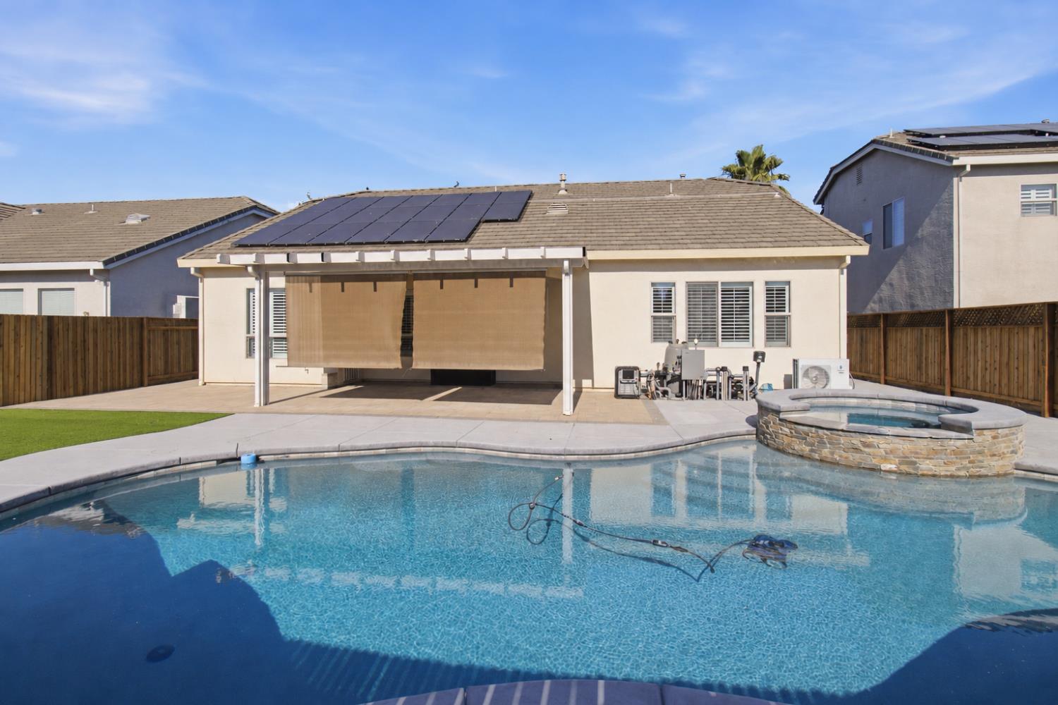 5600 Peach Tree Drive