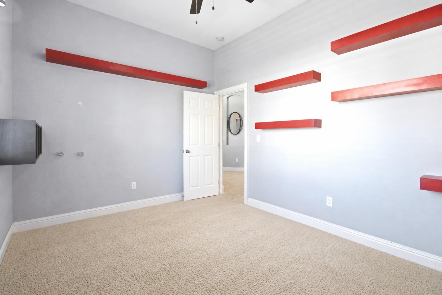 5600 Peach Tree Drive