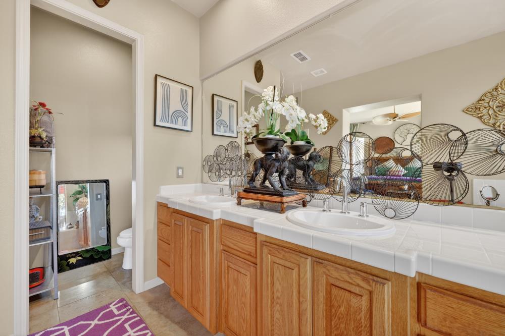 3041 Vila Flor Place
