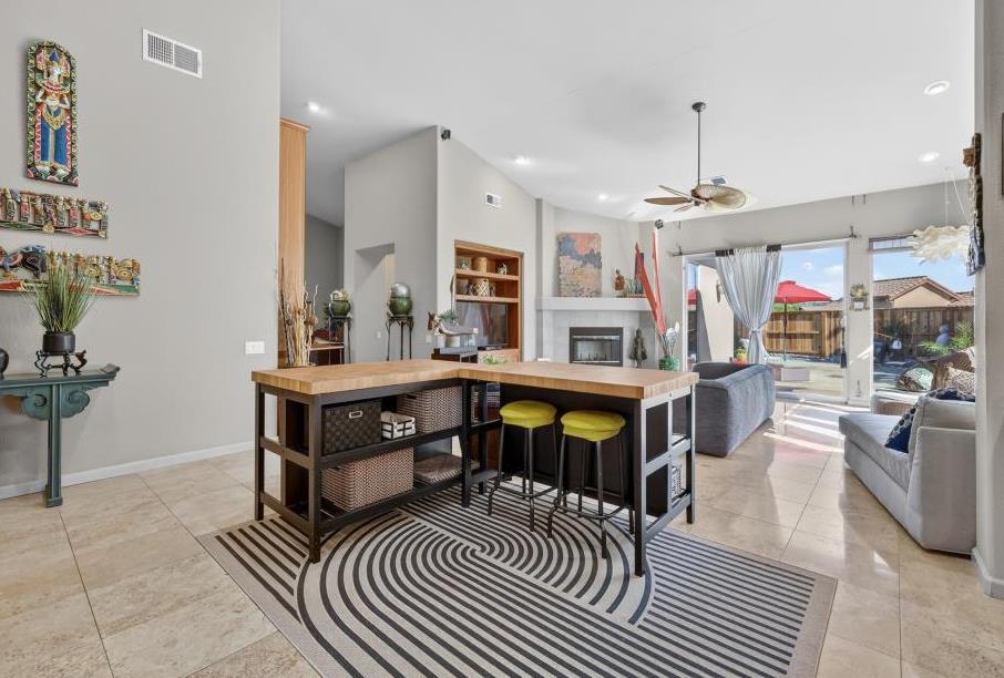 3041 Vila Flor Place