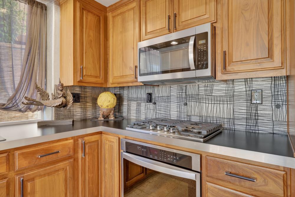 3041 Vila Flor Place
