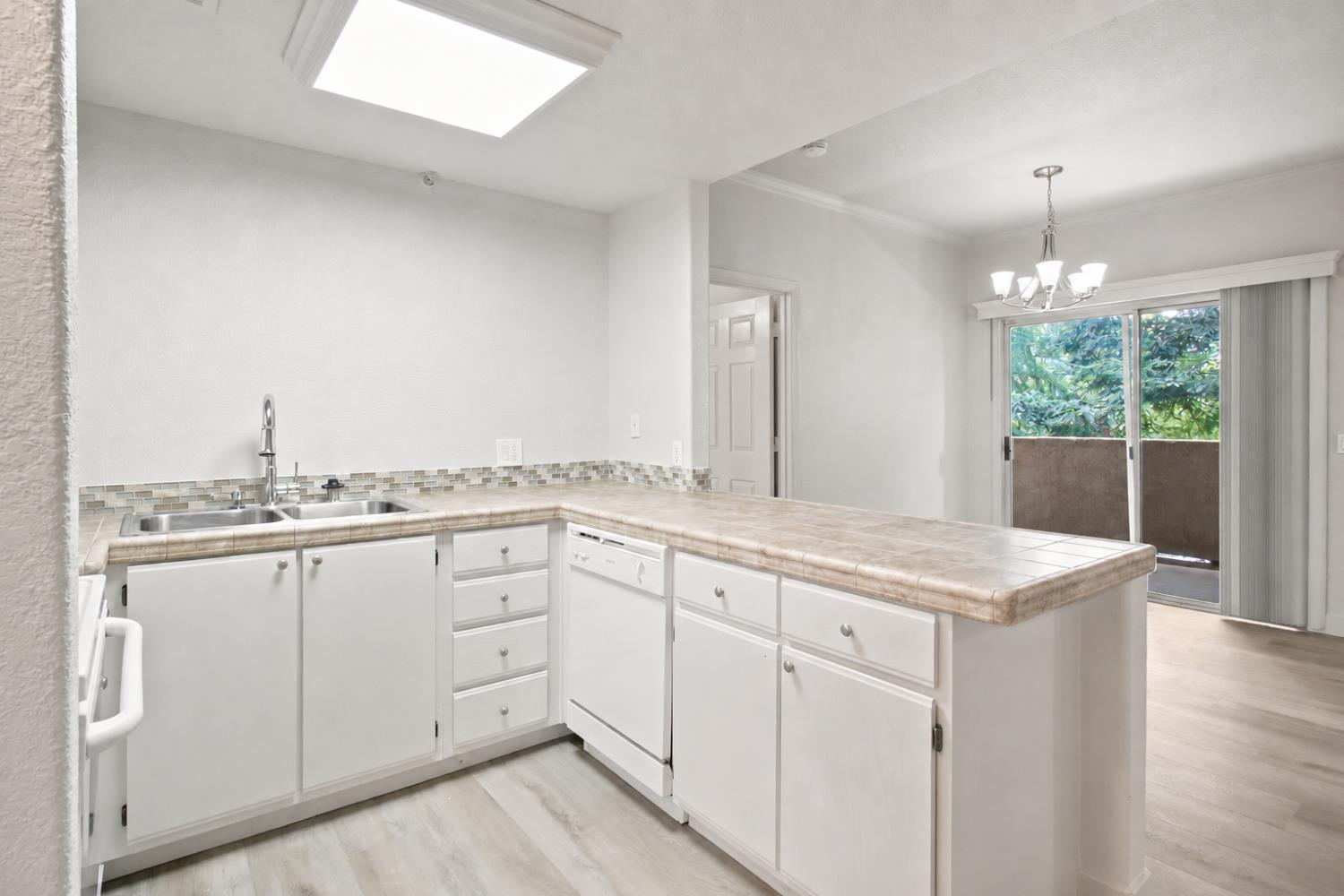 10001 Woodcreek Oaks Boulevard 1321