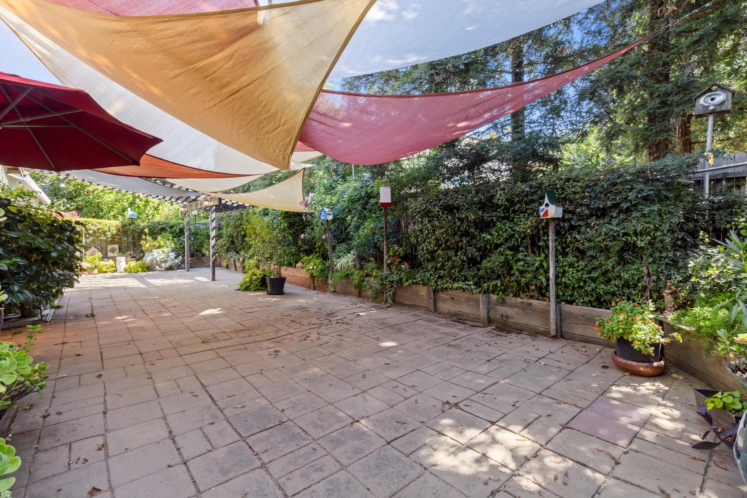 908 Santiago Street