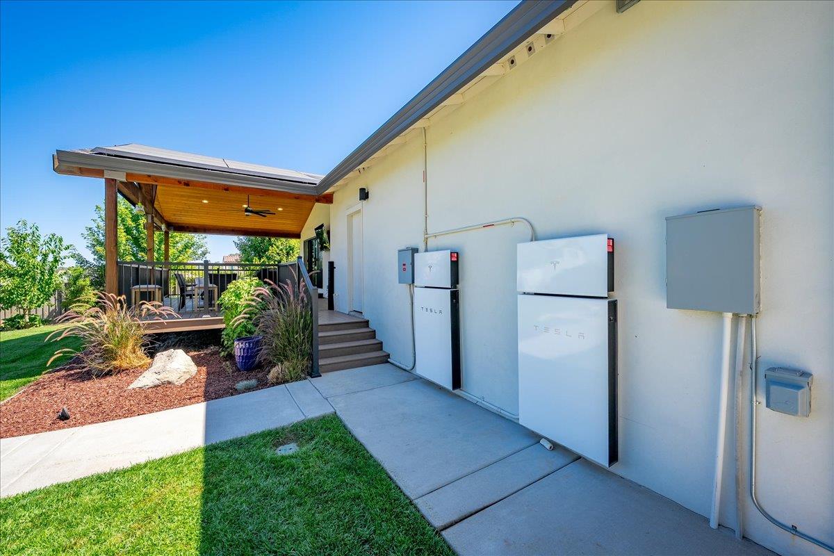 5700 Aguilar Road