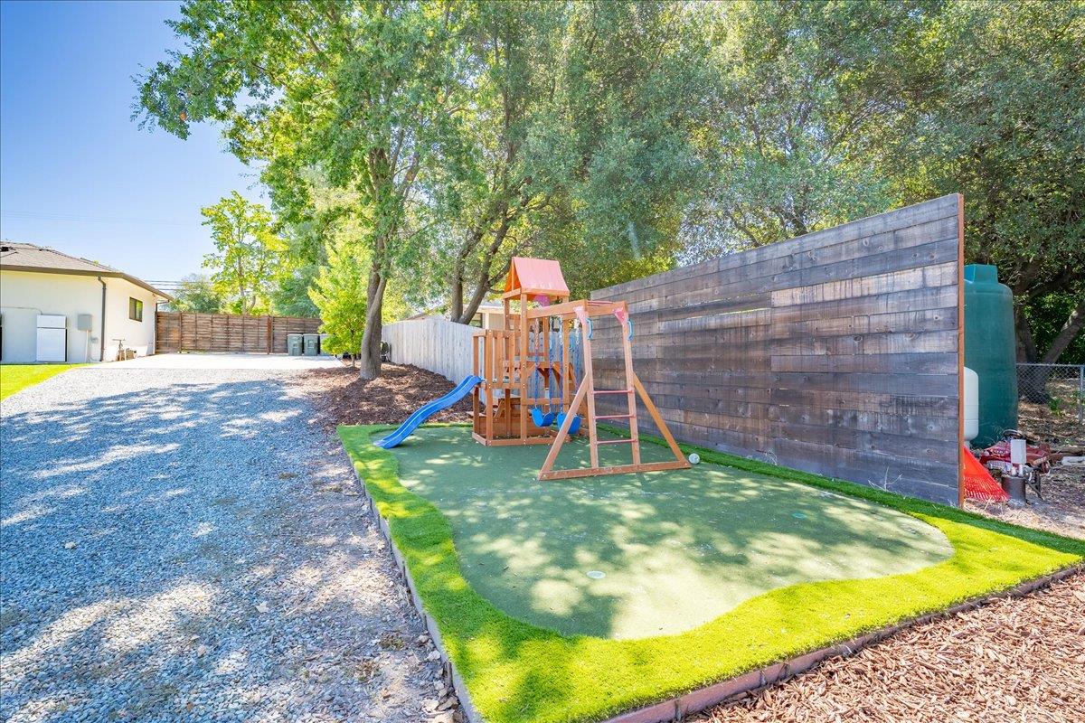 5700 Aguilar Road