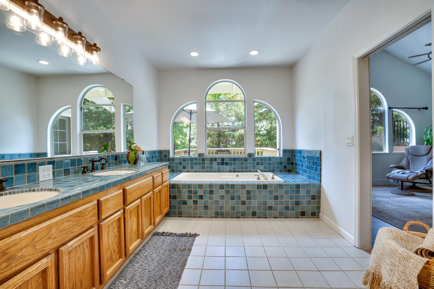 6565 Puerto Drive