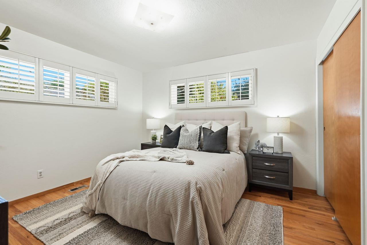 4744 Oakfield Circle
