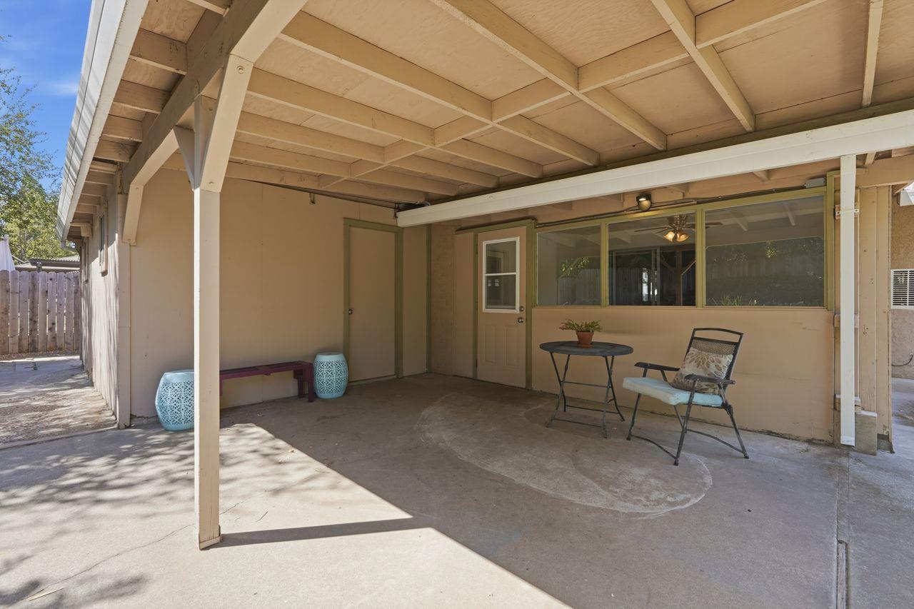 4744 Oakfield Circle