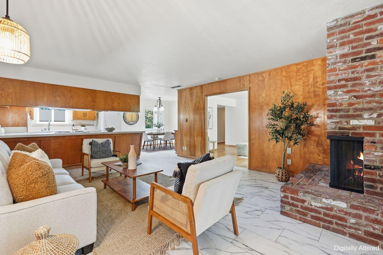 4744 Oakfield Circle
