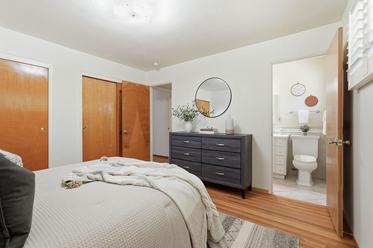 4744 Oakfield Circle