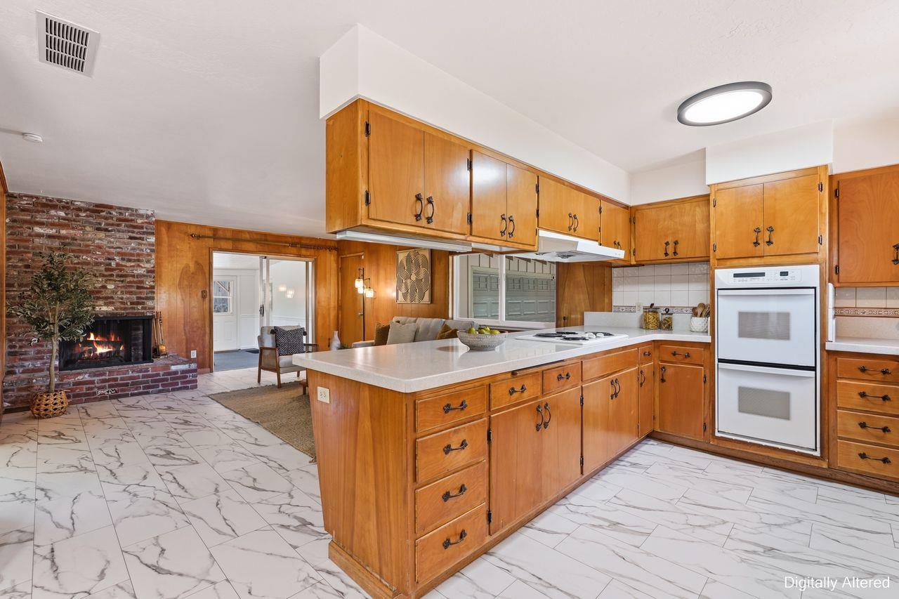 4744 Oakfield Circle
