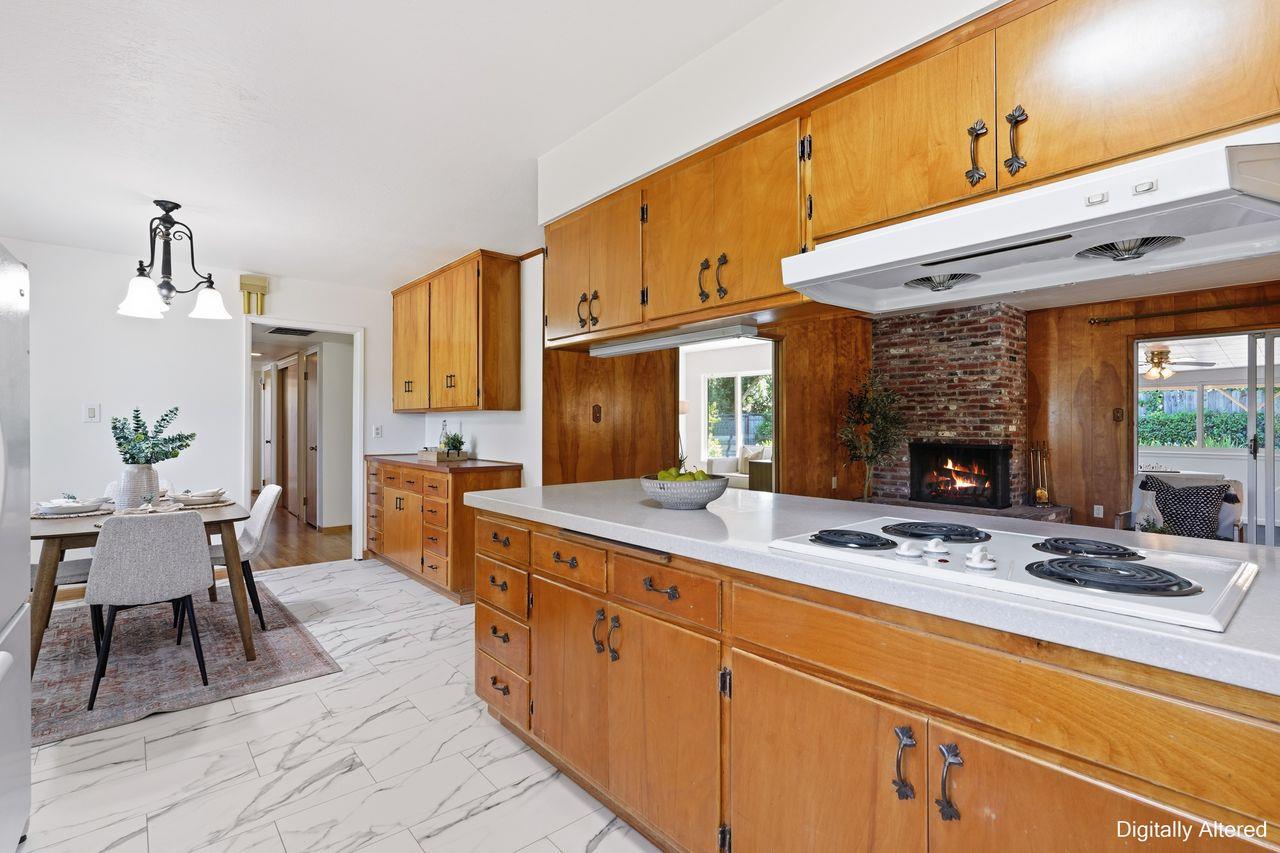 4744 Oakfield Circle