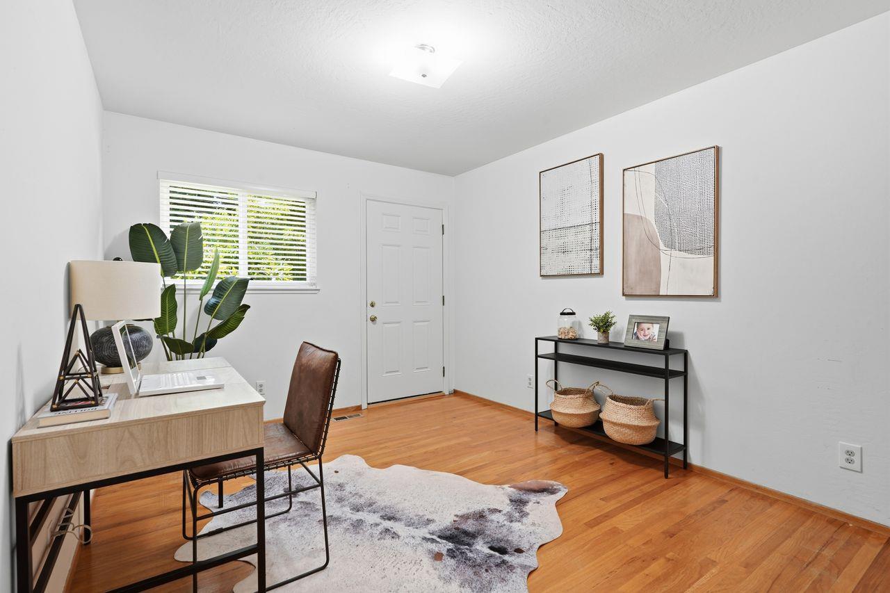 4744 Oakfield Circle