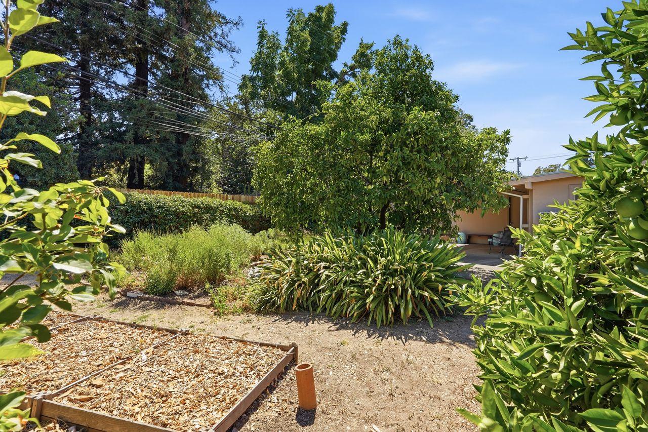 4744 Oakfield Circle