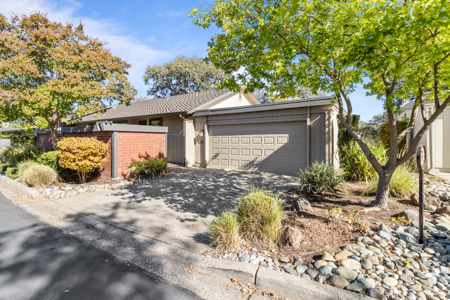 8737 Bluff Lane