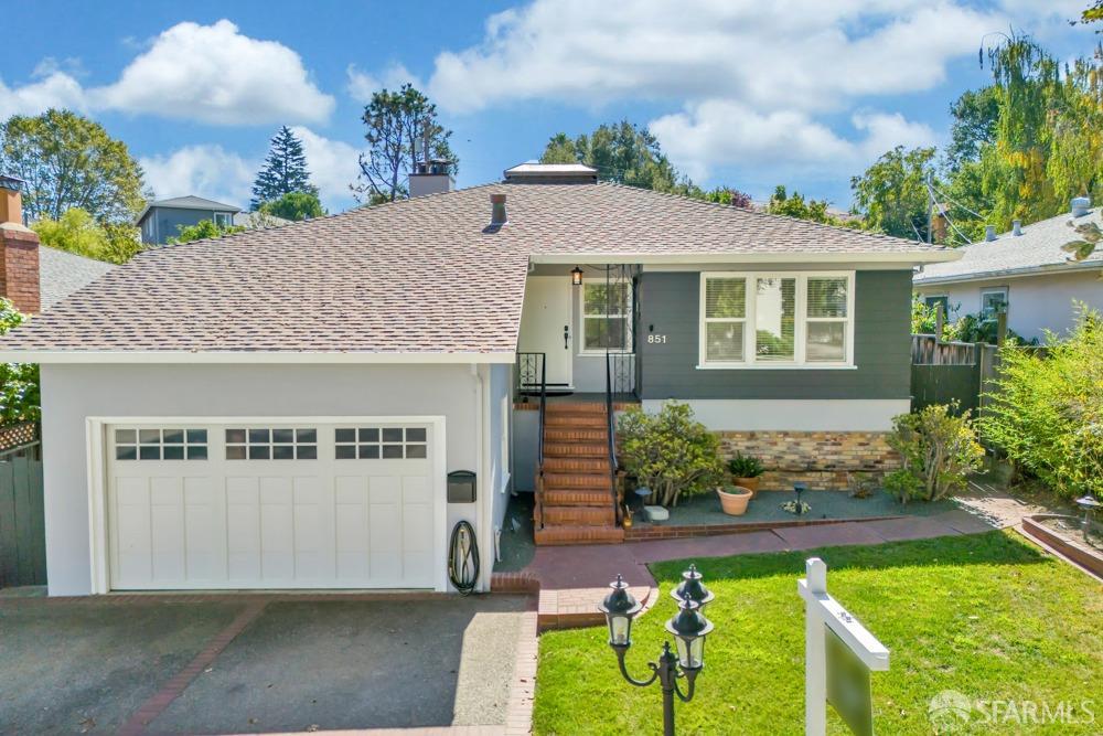 851 Taylor Boulevard
