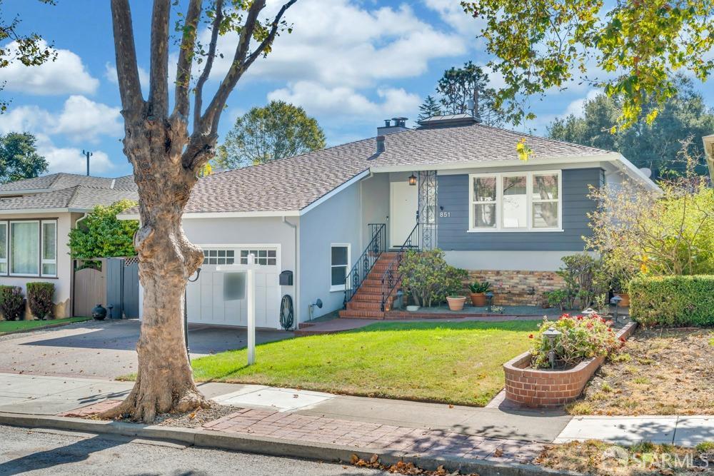 851 Taylor Boulevard