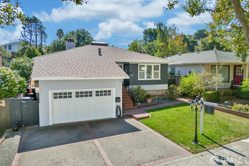 851 Taylor Boulevard