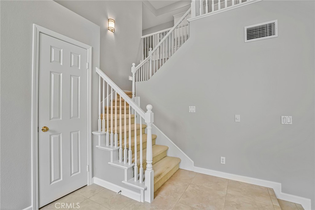 7004 Wildrose Terrace