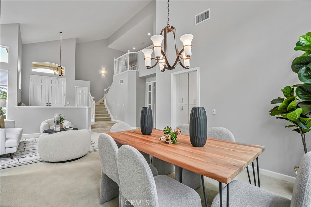 7004 Wildrose Terrace