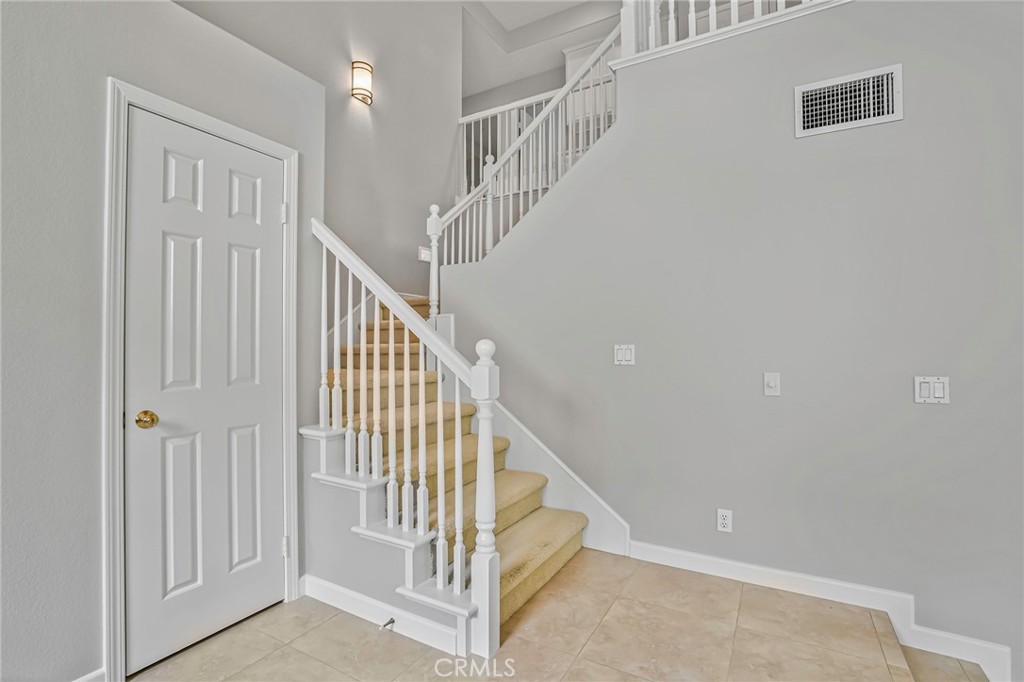 7004 Wildrose Terrace