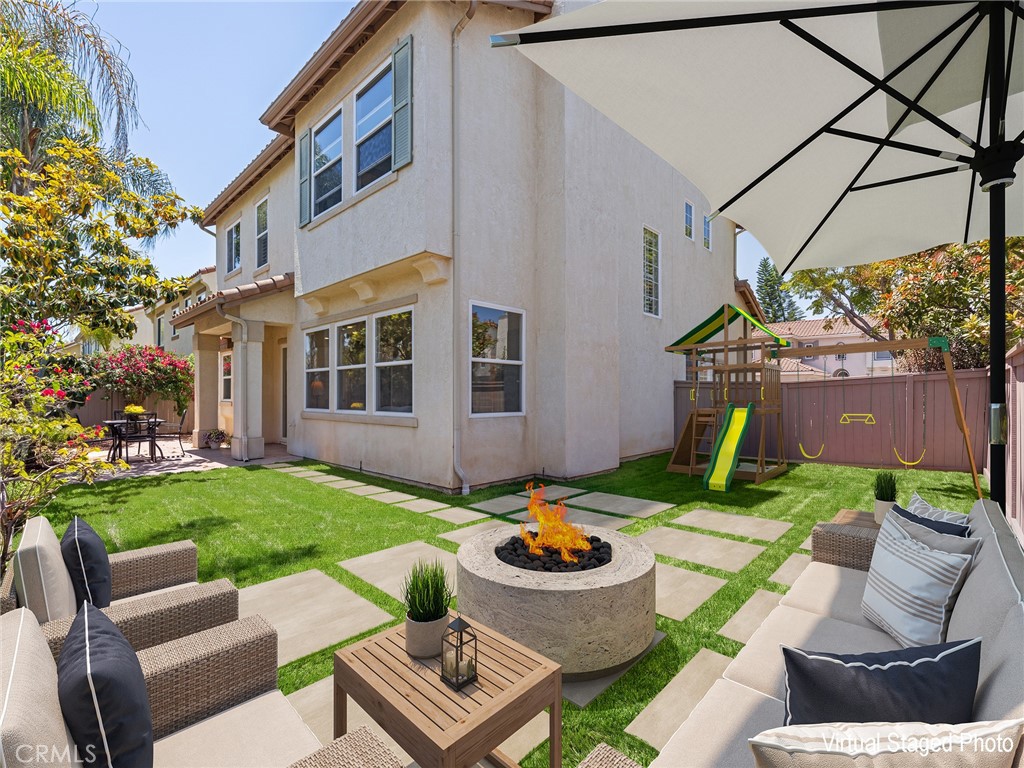 6045 Paseo Carreta