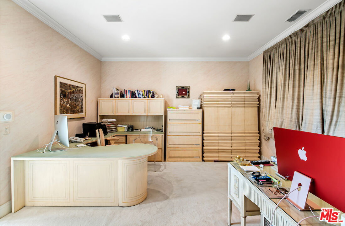 10275 Century Woods Dr