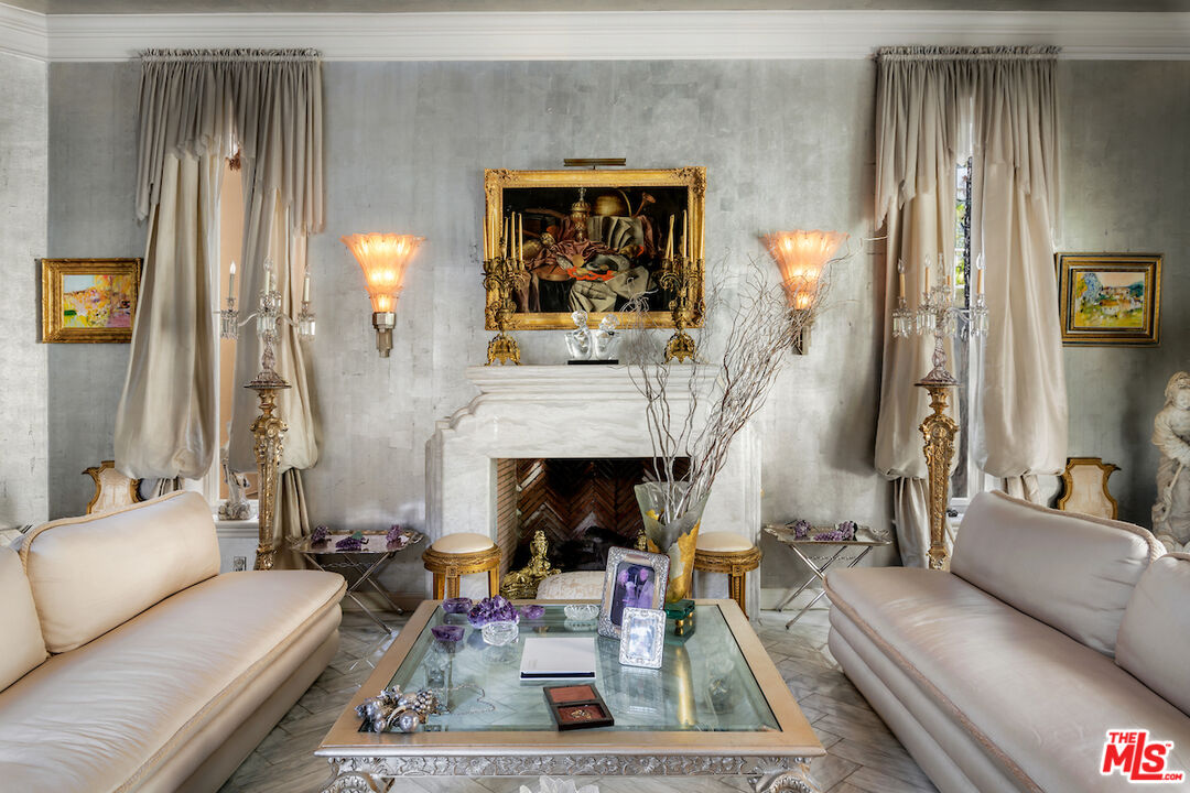 10275 Century Woods Dr