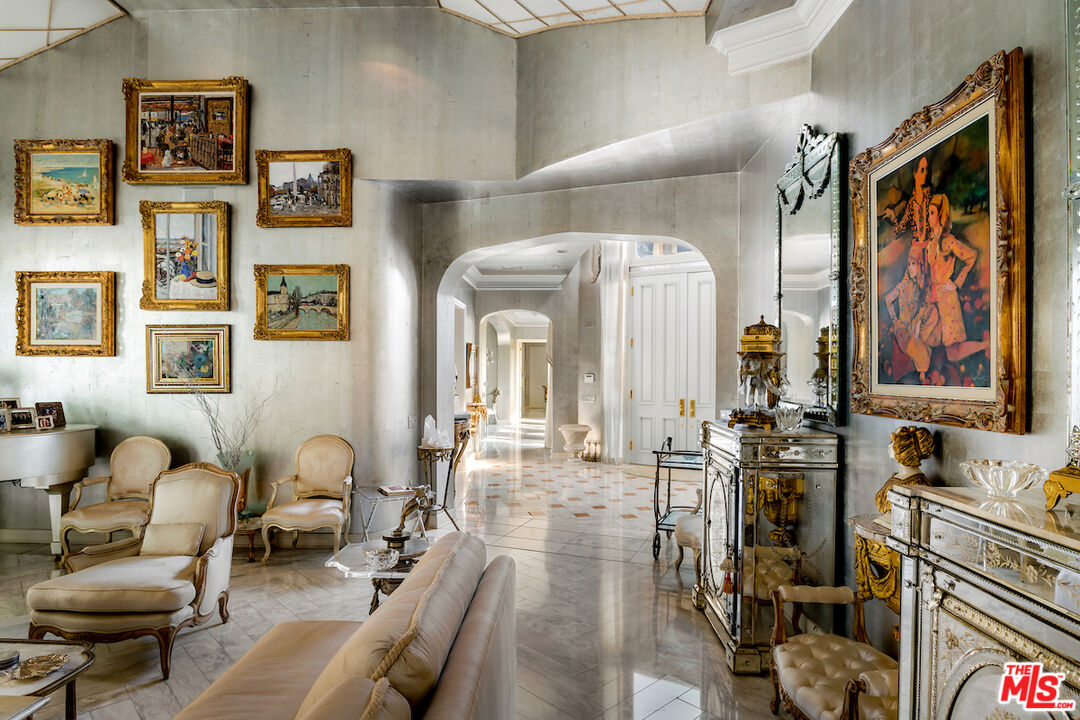 10275 Century Woods Dr